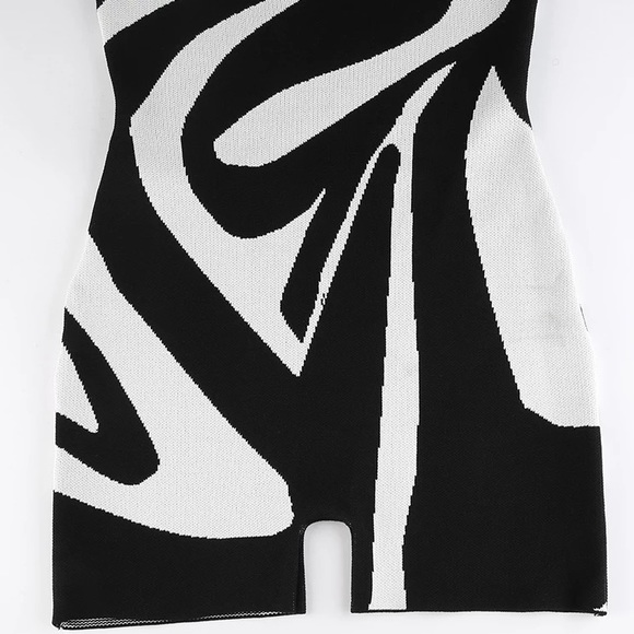 Black Mica Spring Cotton Knit Pekaboo Black + White Romper, Jaded Playsuit - Picture 11 of 11